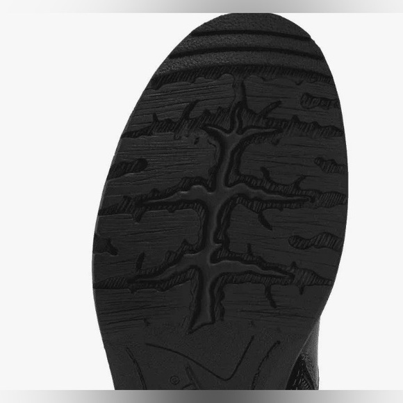 Earth Artistic Onyx Black Leather Ankle Boots / Size 9 - Picture 11 of 14